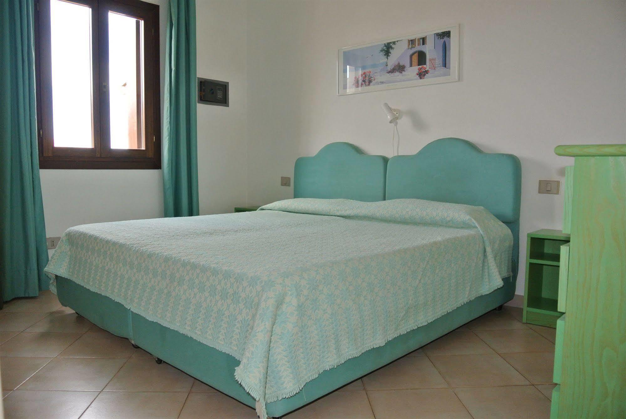 Sardinia Blu Residence Golfo Aranci Kültér fotó